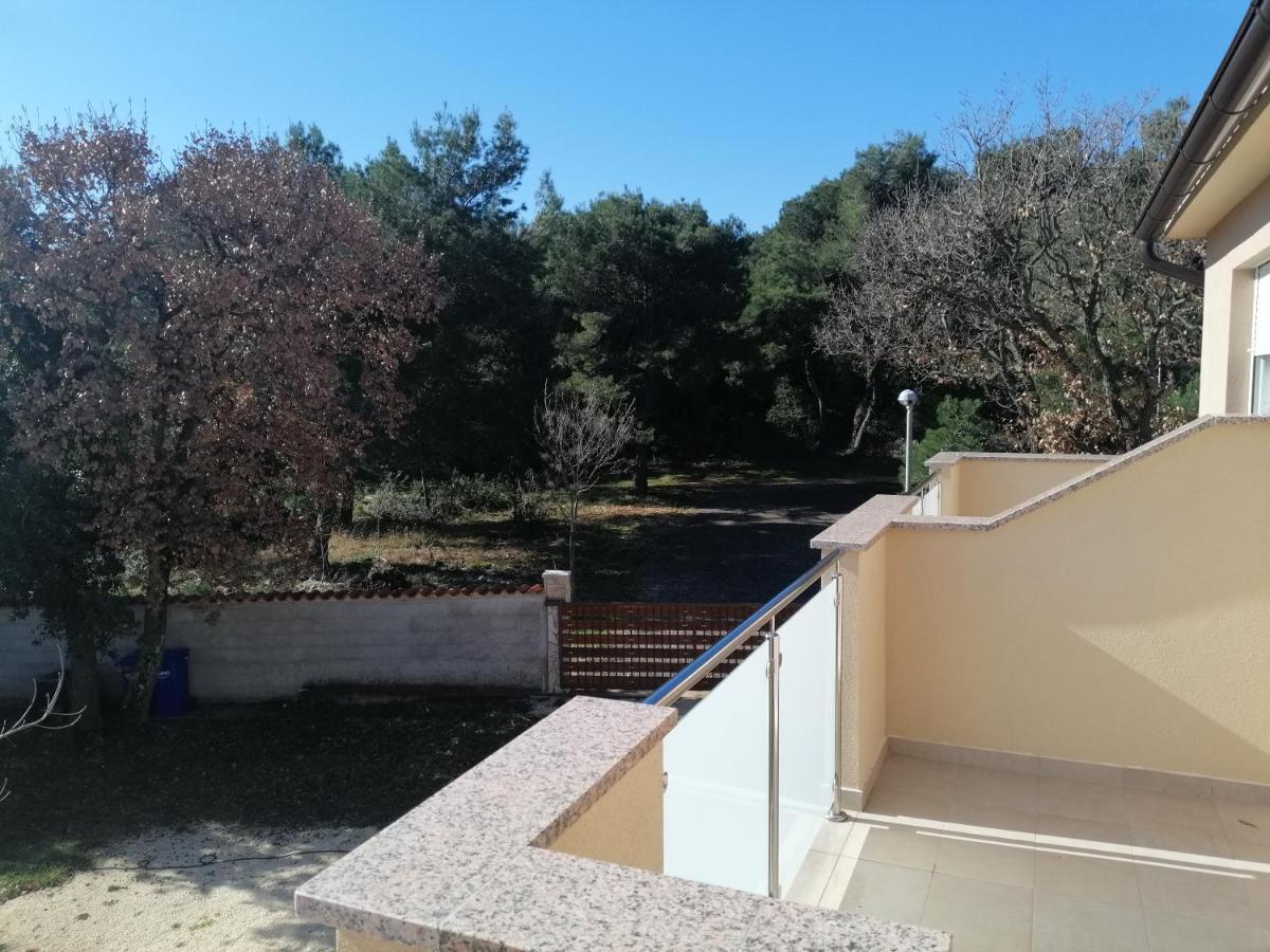 Vila Veronika 2 PUY Exterior foto