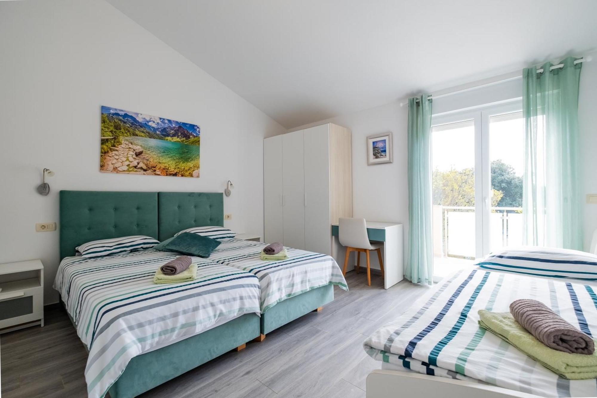 Vila Veronika 2 PUY Exterior foto